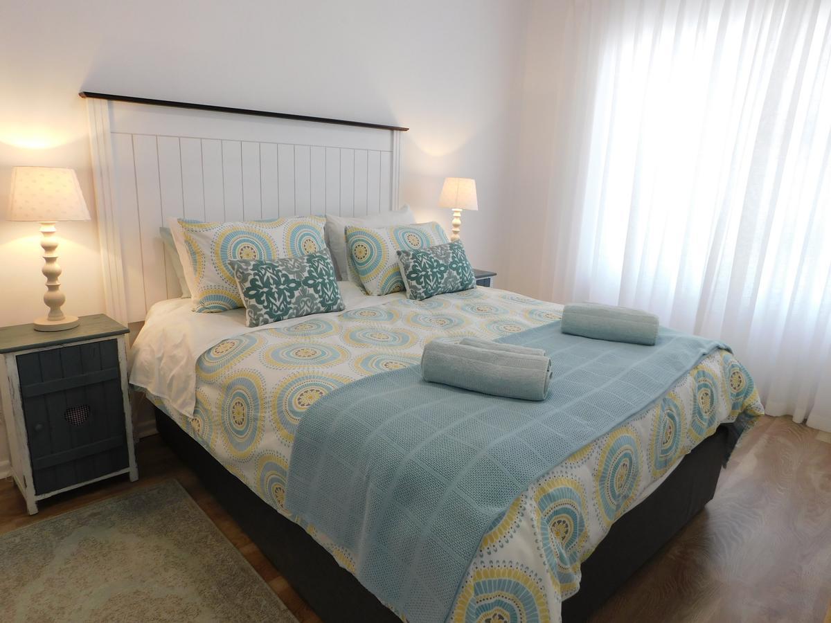 Rivertides Self Catering Guest House Velddrif Esterno foto
